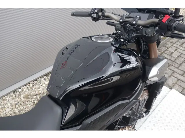 Honda CB 650 R 2019 Benzine 13