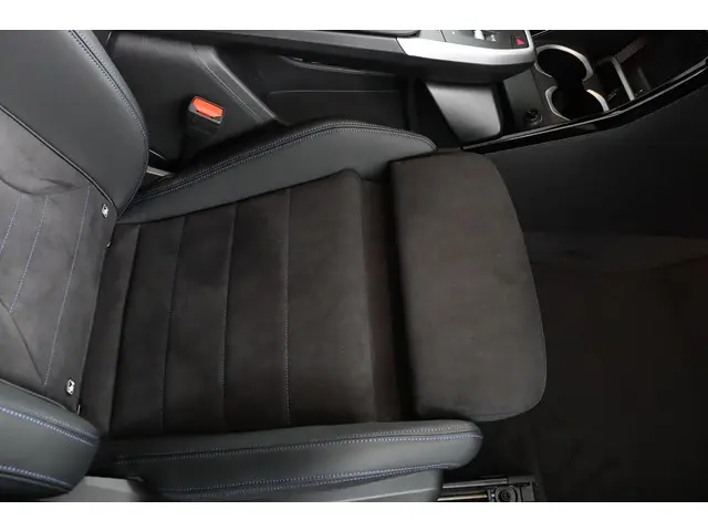 BMW X1 xDrive23i 2026 Benzine 44