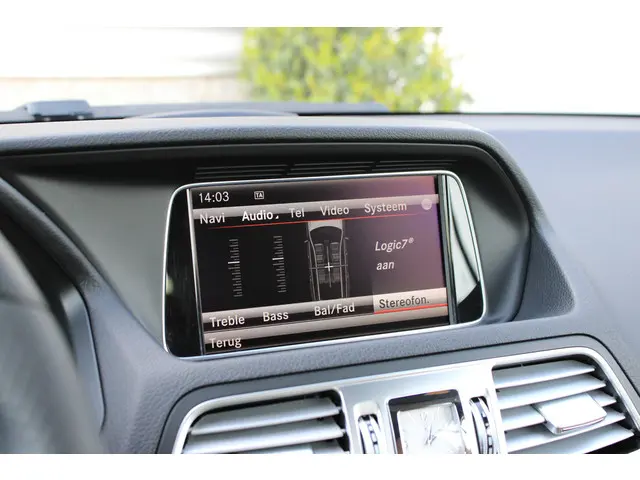 Mercedes-Benz E-Klasse Cabrio 400 AMG 2014 Benzine 29