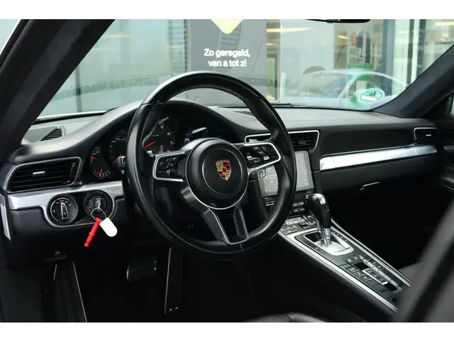 Porsche 911 3.0 Carrera 2016 Benzine 17