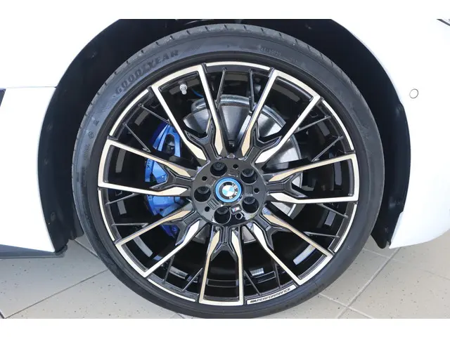 BMW i4 M50 2023 Elektrisch 6