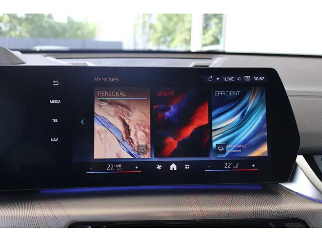 BMW iX2 xDrive30 2025 Elektrisch 16