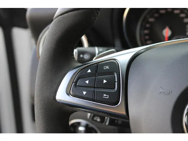 Mercedes-Benz CLA 180 AMG 2018 Benzine 29