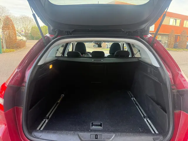 Peugeot 308 SW 1.2 PureTech Blue Lion 2017 Benzine 5