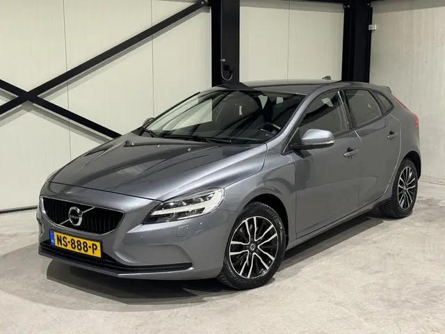 Volvo V40 2.0 T3 Nordic+ 2017 Benzine 15
