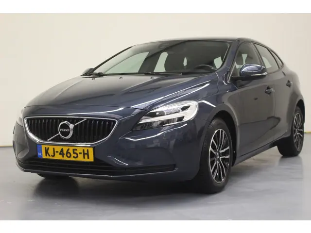 Volvo V40 2.0 T2 Nordic+ 2016 Benzine 32