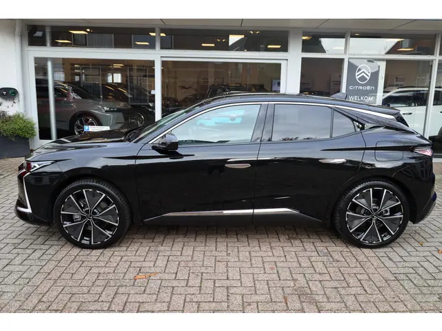 DS DS 4 e-Tense 225 'Etoile' 2024 Hybride Benzine 4