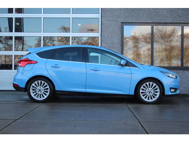 Ford Focus 1.0 126 Pk Titanium HB 2016 Benzine 4