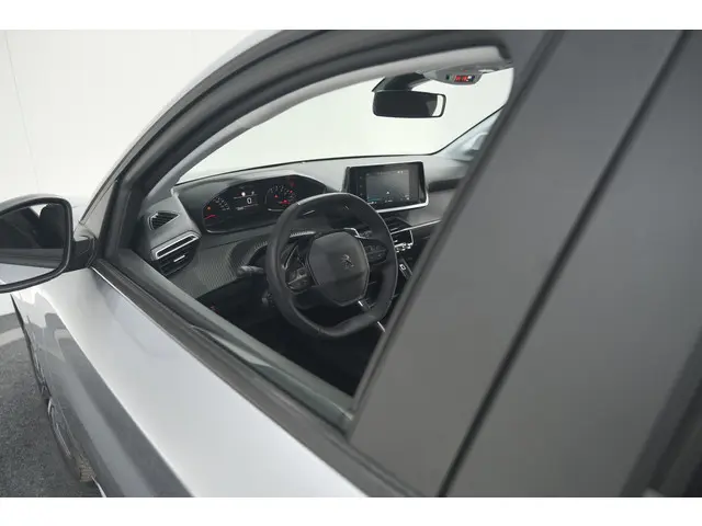 Peugeot 208 2