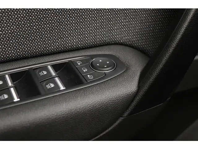 Renault Captur 1.3 mild hybrid 160 techno 2025 Benzine 23