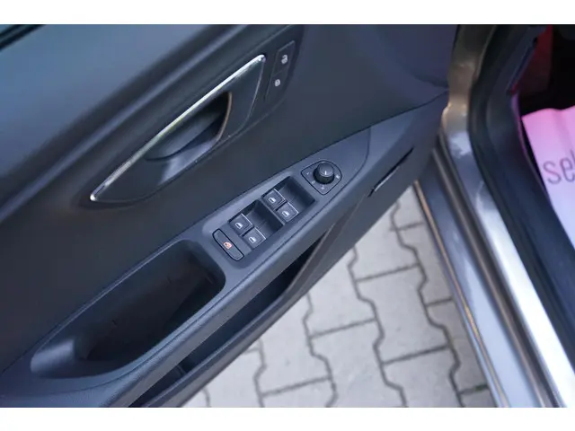 SEAT Leon ST 1.8 TSI FR Business 2014 Benzine 13