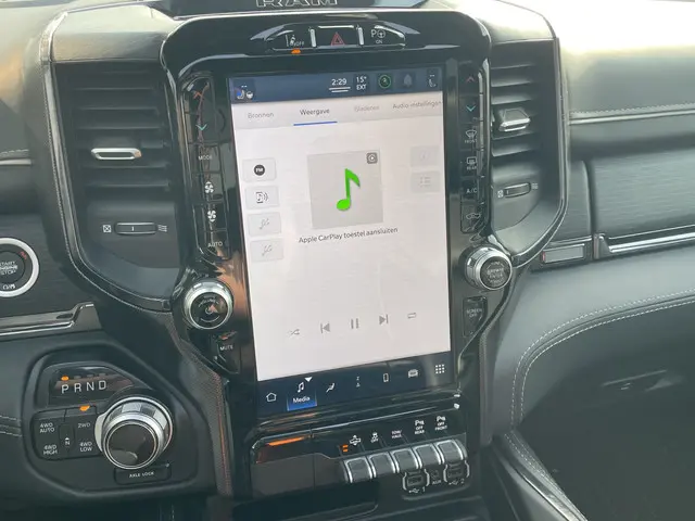 Dodge Ram 1500 5.7 V8 4x4 Crew Cab Limited 2023 LPG/Gas 17