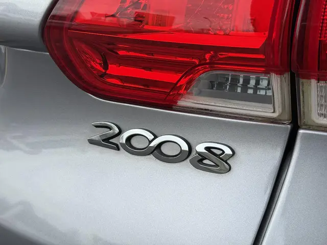 Peugeot 2008 1.2 PureTech Allure 2016 Benzine 30