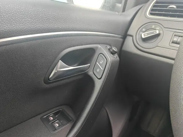 Volkswagen Polo 1.2 TSI Comfortline 2014 Benzine 15