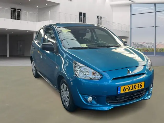Mitsubishi Space Star 2