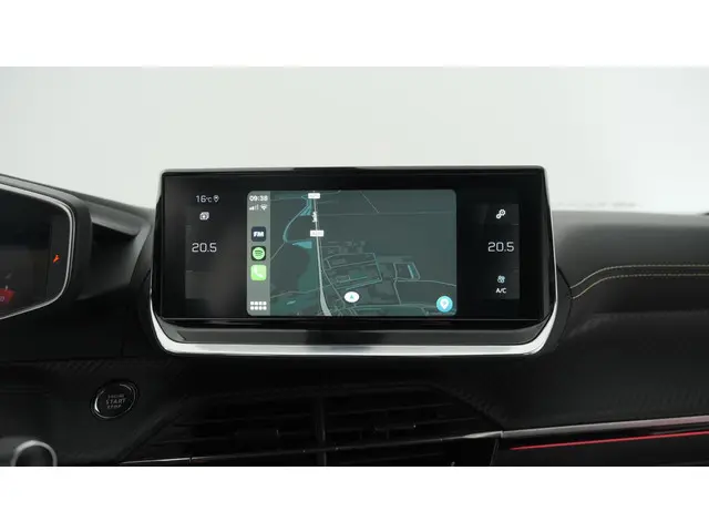 Peugeot 2008 PureTech 130 GT 2022 Benzine 38