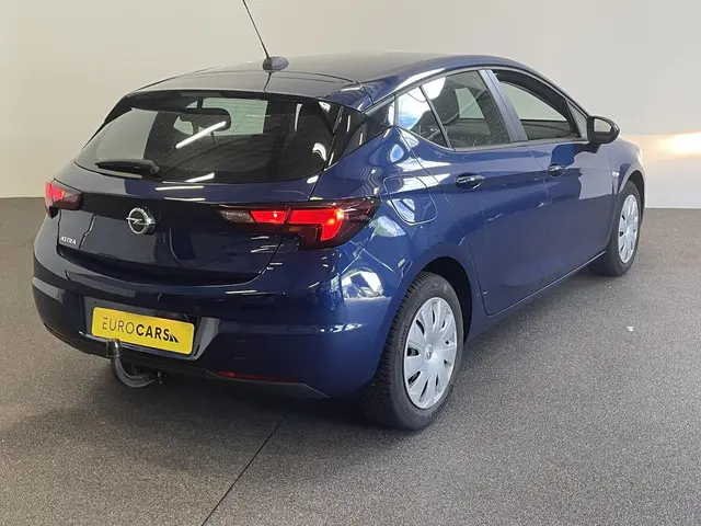 Opel Astra 1.2 Business Edition 2020 Benzine 6