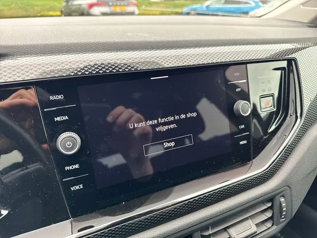 Volkswagen Taigo 1.0 TSI Life Business 2023 Benzine 16