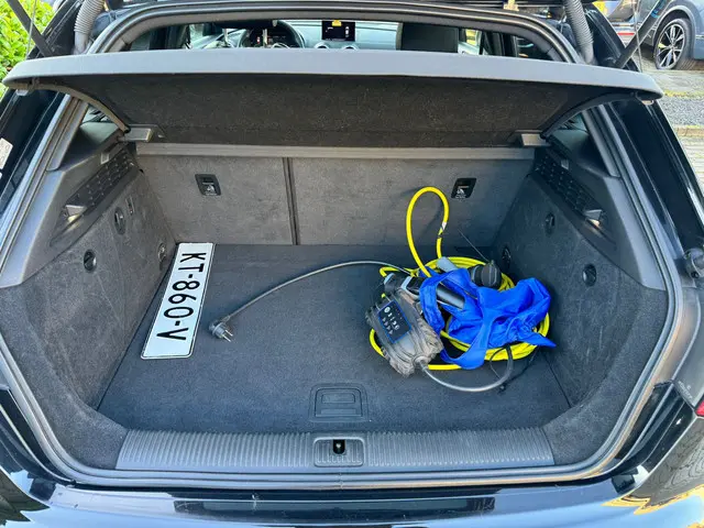 Audi A3 Sportback 1.4 e-tron s line 2016 Hybride Benzine 6