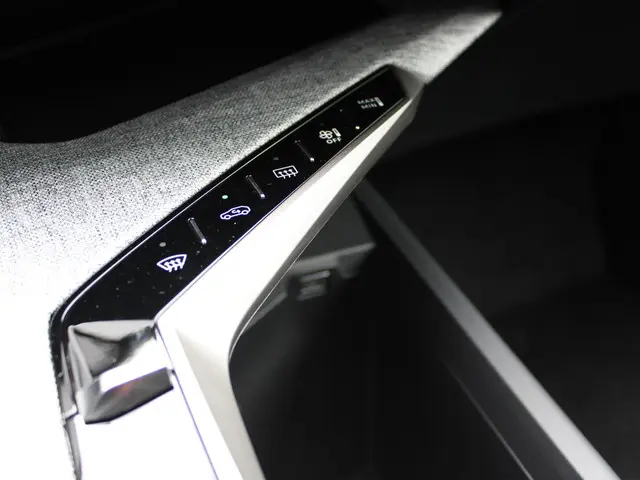 Peugeot 5008 1.2 Hybrid 145 Allure 2025 Hybride Benzine 25