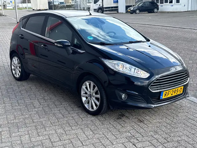 Ford Fiesta 1.0 EcoBoost Candy Blue Edition 2016 Benzine 7