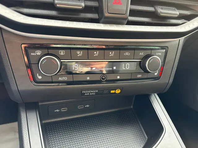 SEAT Ibiza 1.0 EcoTSI Style PDC/ CAPLAY 2022 Benzine 17