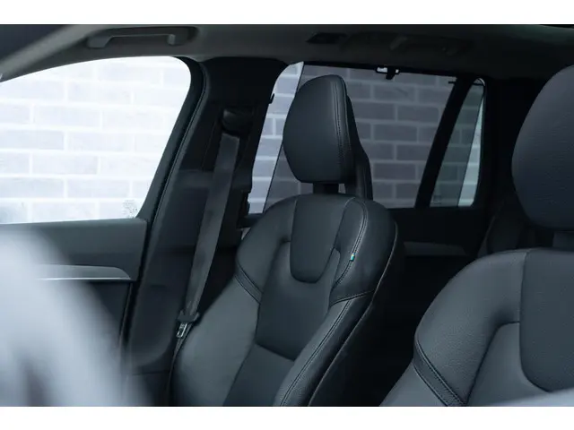 Volvo XC90 T8 Recharge AWD R-Design 2021 Hybride Benzine 5