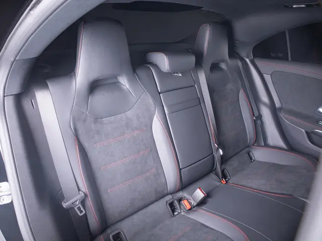 Mercedes-Benz CLA Coupé 180 Star Edition 2024 Benzine 46