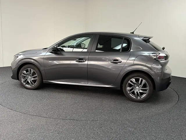 Peugeot 208 1.2 PureTech Active Pack 2022 Benzine 5