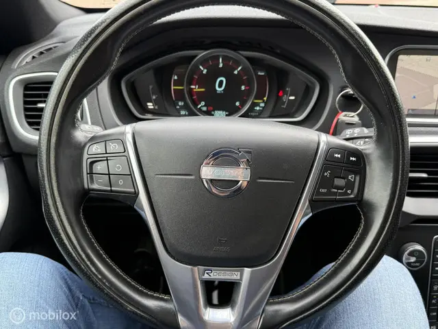 Volvo V40 1.6 D2 R-Design EXPORTPRIJS 2013 Diesel 15