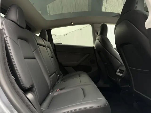 Tesla Model Y Long Range AWD Dual 2023 Elektrisch 15