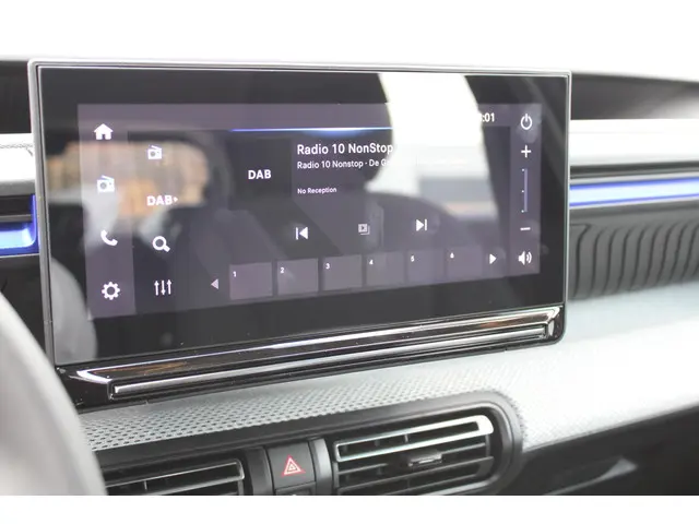 Citroën C3 1.2 Turbo 100pk Plus 2025 Benzine 16