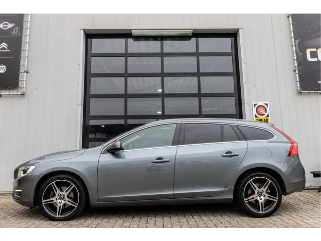 Volvo V60 3