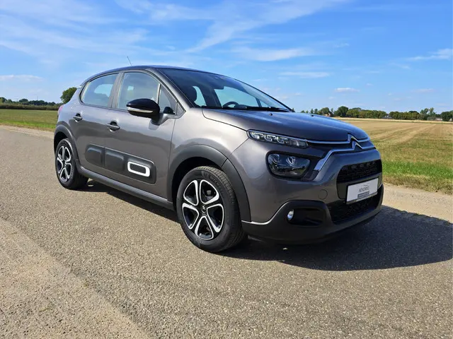 Citroën C3 1.2 PureTech 2022 Benzine 8