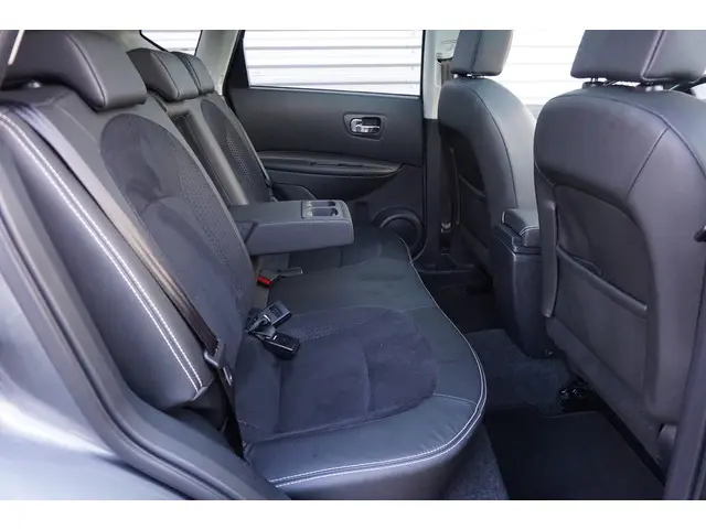 Nissan QASHQAI 1.6 360 2013 Benzine 23