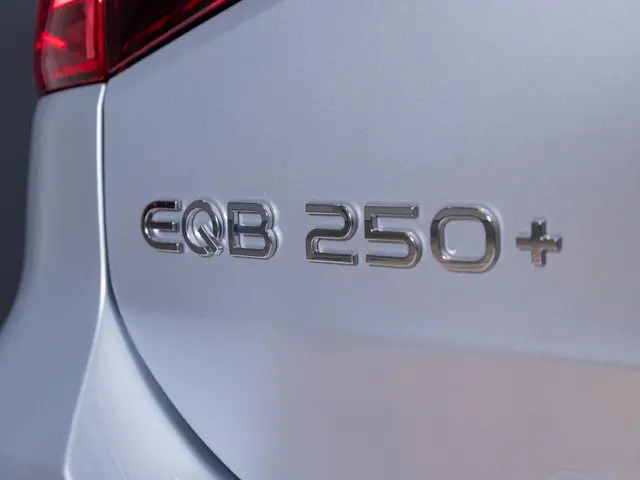 Mercedes-Benz EQB 250+ AMG Line LIMITED 2025 Elektrisch 9