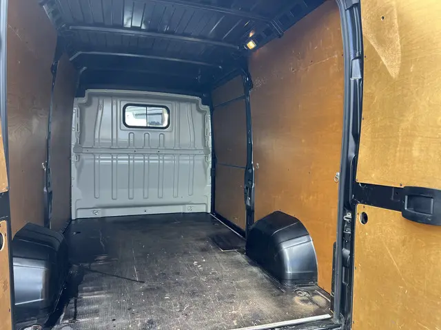 Fiat Ducato 35 2.3 MultiJet L2 H2 Automaat 9 2021 Diesel 36