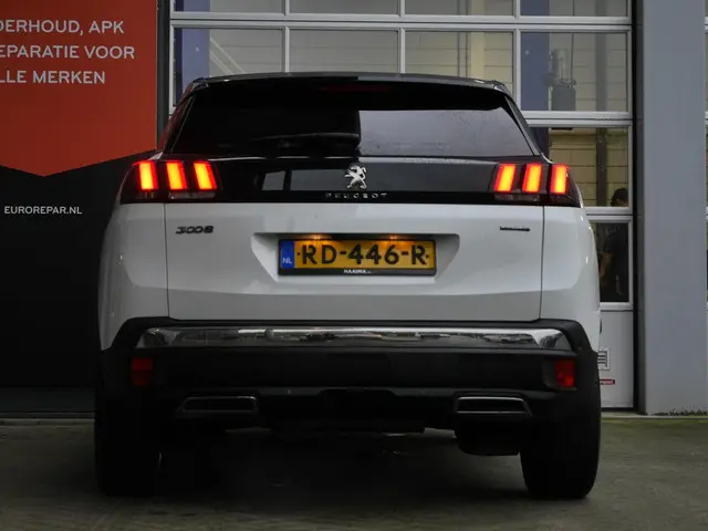 Peugeot 3008 1.2 PureTech GT Line 2017 Benzine 4