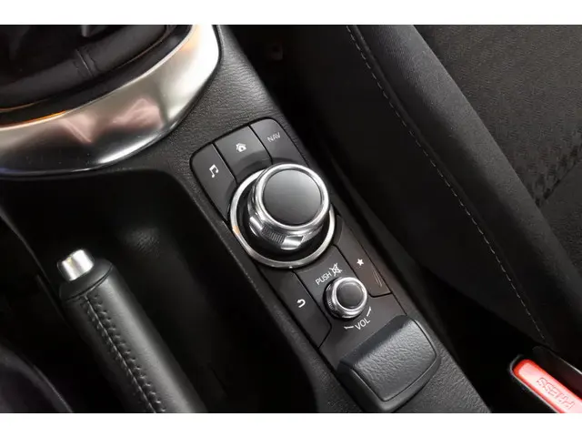 Mazda 2 1.5 90pk Dynamic+ 2018 Benzine 32