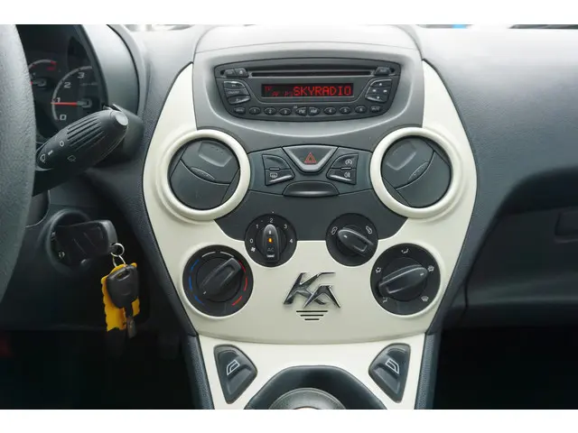 Ford Ka 1.2 Cool & Sound start/stop 2012 Benzine 12
