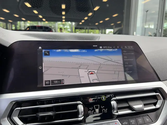 BMW 3 Serie 318i M-Sport Business Edition 2021 Benzine 11