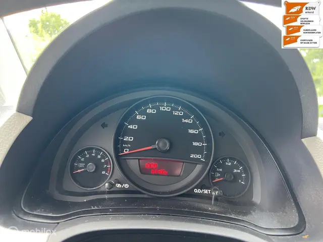 SEAT Mii 1.0 Style 2013 Benzine 13