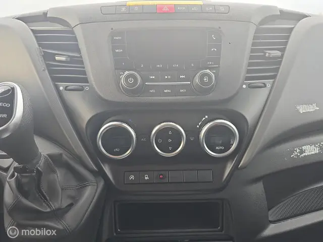 Iveco Daily 35S14 Koel/vries wagen automaat! 2023 Diesel 23