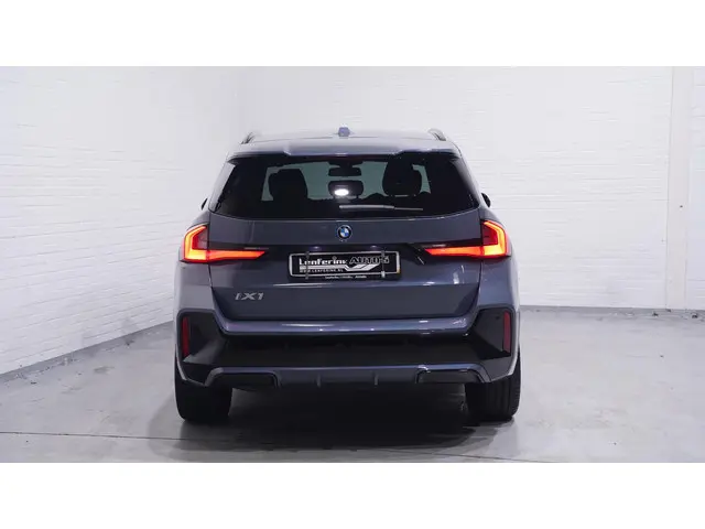BMW iX1 xDrive30 Launch Edition 67 kWh 2024 Elektrisch 6