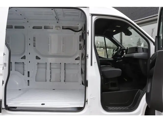 Renault Master T35 2.0 dCi 130 L2H2 Start 2024 Diesel 37
