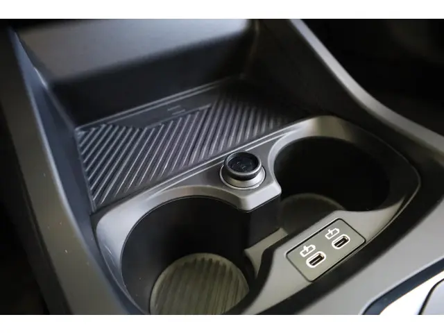 BMW 1 Serie 120 2024 Benzine 19