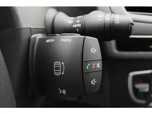 Renault Mégane Coupé 1.2 TCe Bose 2015 Benzine 32