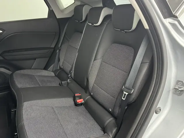 Renault Captur 1.0 TCe 90 techno 2024 Benzine 22