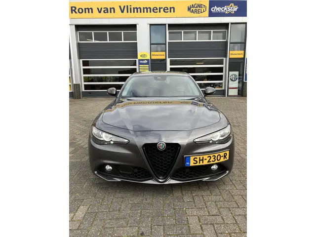 Alfa Romeo Giulia 2.2 Eco Business Super 2018 Diesel 3