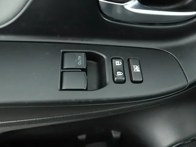 Toyota Yaris 1.5 Hybrid Dynamic 2020 Hybride Benzine 29